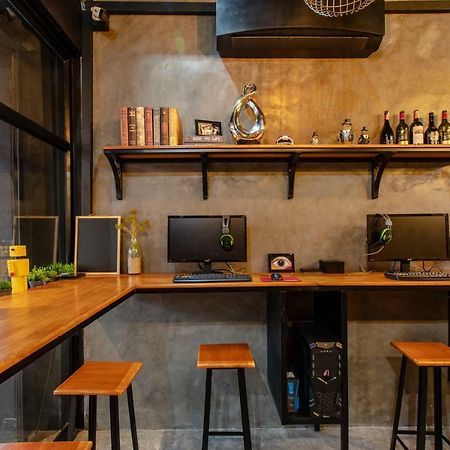 Phuket The Z Nite Hostel מראה חיצוני תמונה