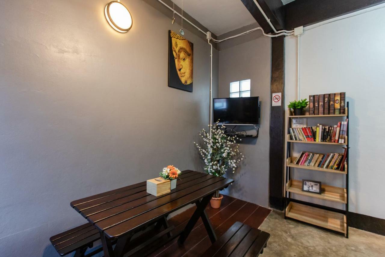 Phuket The Z Nite Hostel מראה חיצוני תמונה