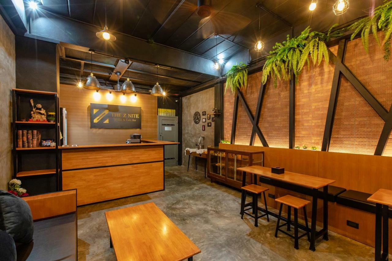 Phuket The Z Nite Hostel מראה חיצוני תמונה